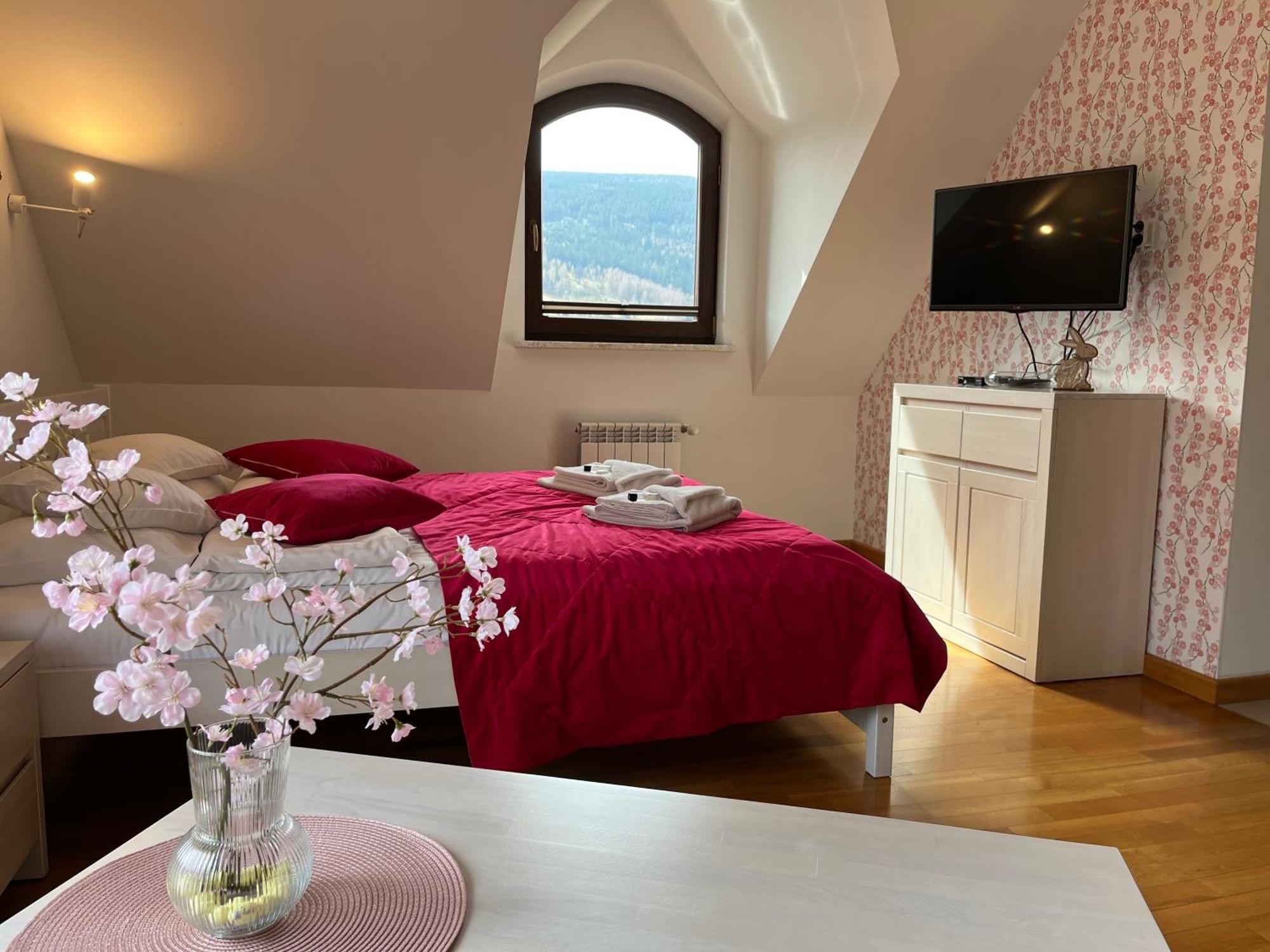 Apartamety I Pokoje Goscinne Na Jaskolczej Świeradów-Zdrój Kültér fotó